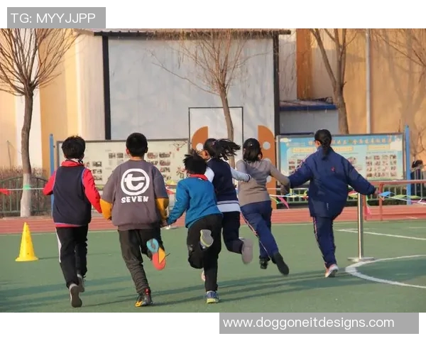 趣味盎然的teeball比赛体验提升孩子团队合作与运动技巧