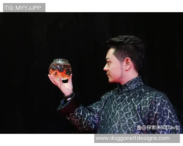 魔术的魅力与奥秘揭秘：探索魔术背后的心理学与技巧艺术